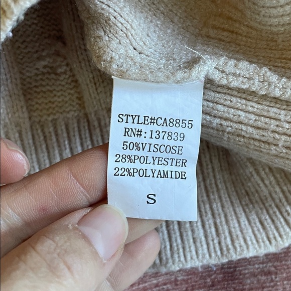 Debut Cream Cable Knit Sleeveless Turtleneck Sweater - Picture 11 of 11